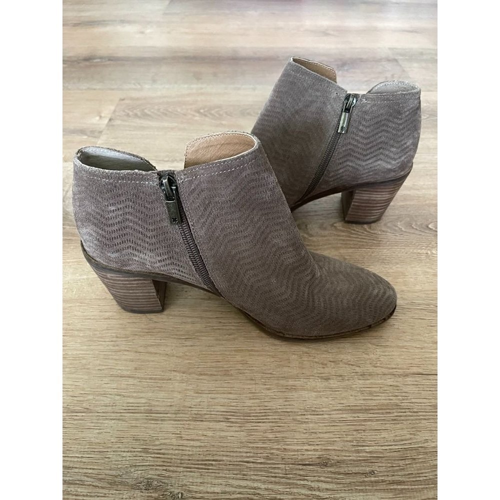 EUC Lucky Brand Booties - Picture 4 of 4